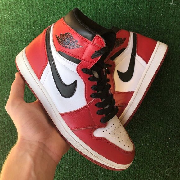 Jordan 1 Retro Chicago main image 4